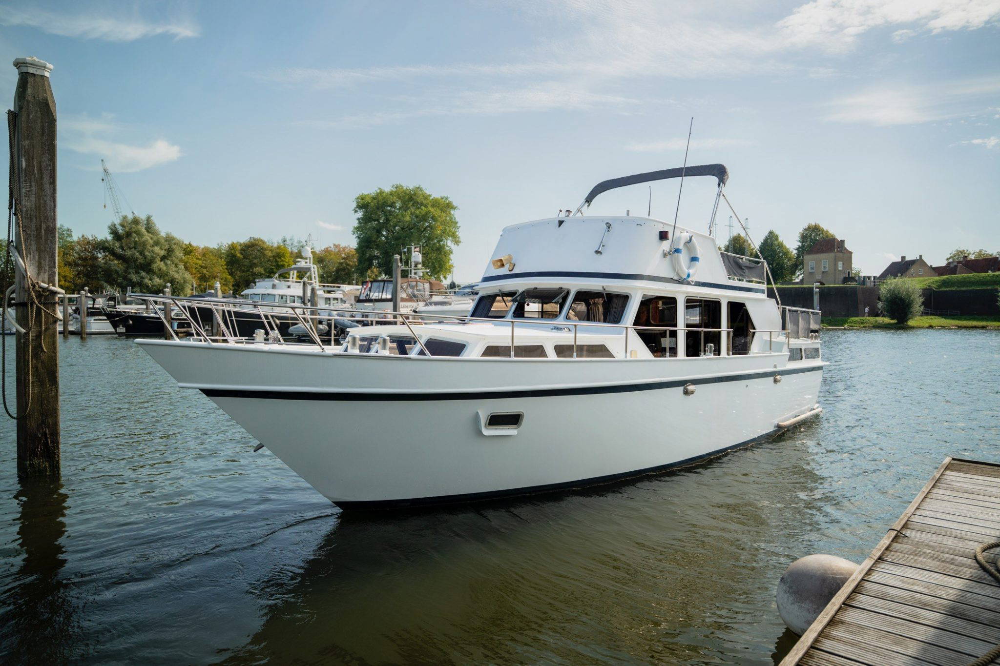 1980 Tengro Kruiser 11,90 Flybridge 1980 Tengro Kruiser 11,90 Flybridge